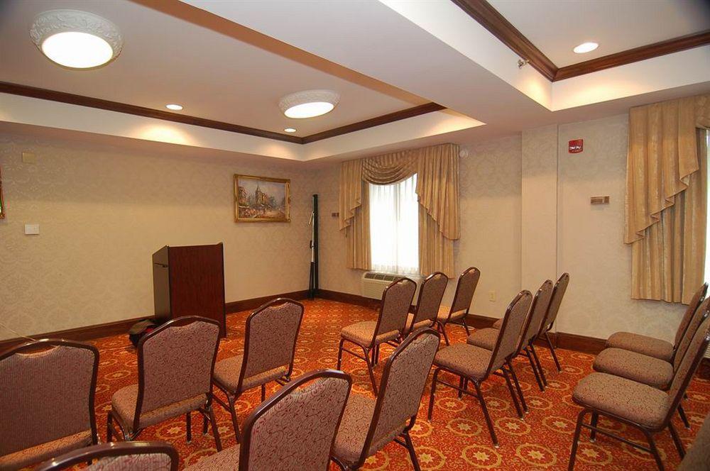 Quality Suites Nyc Gateway North Bergen Zewnętrze zdjęcie