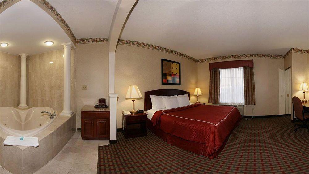 Quality Suites Nyc Gateway North Bergen Zewnętrze zdjęcie