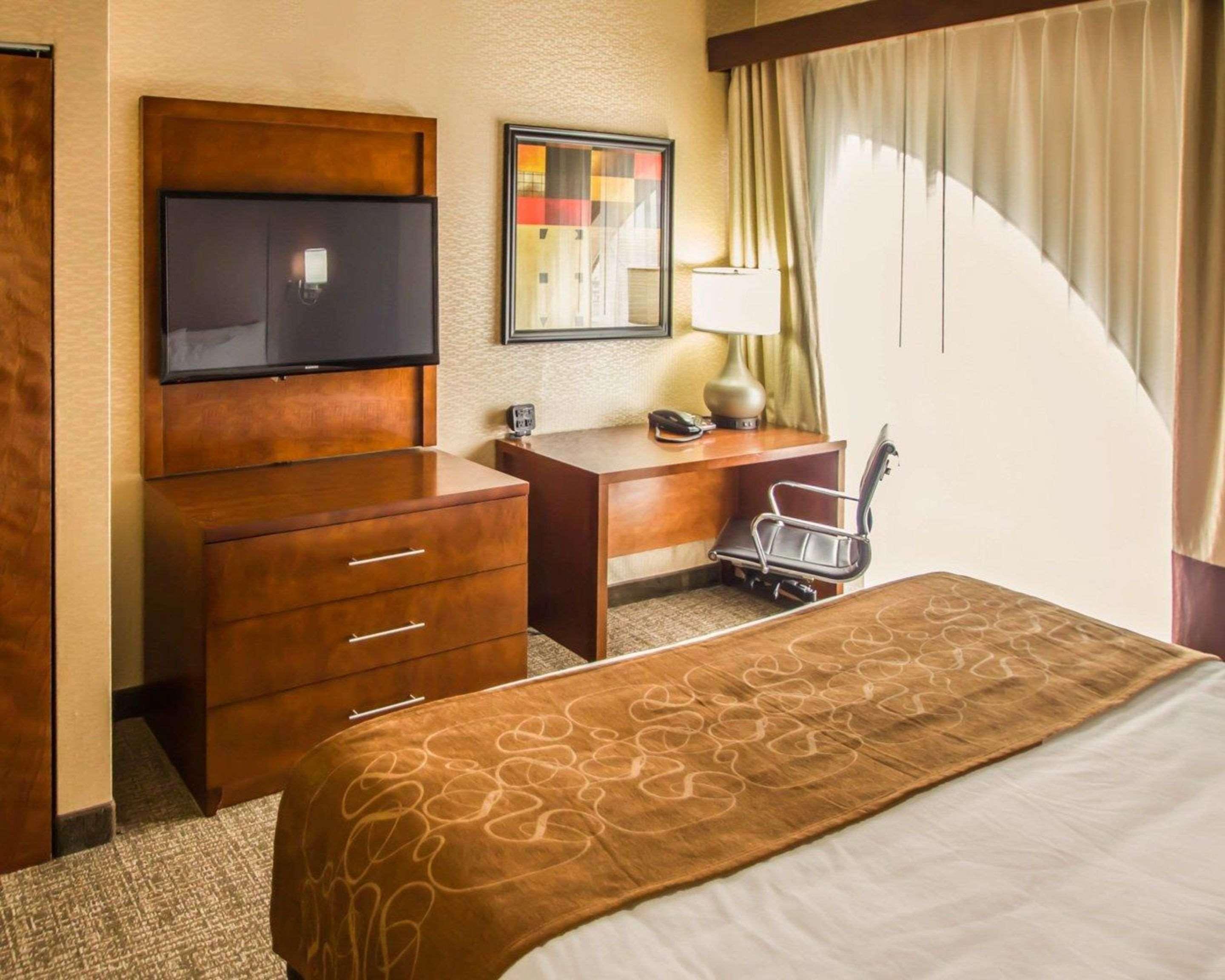 Quality Suites Nyc Gateway North Bergen Zewnętrze zdjęcie