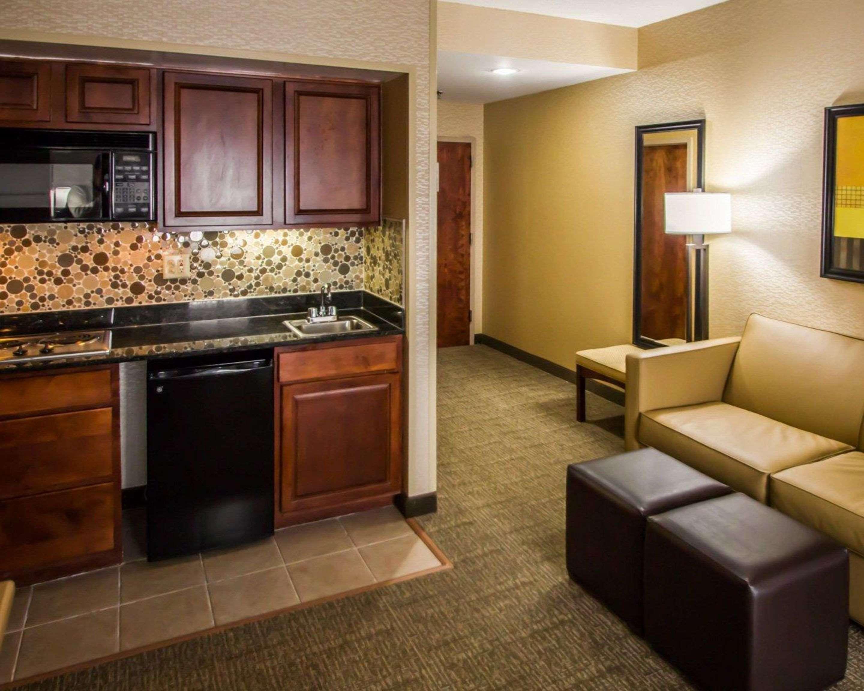 Quality Suites Nyc Gateway North Bergen Zewnętrze zdjęcie
