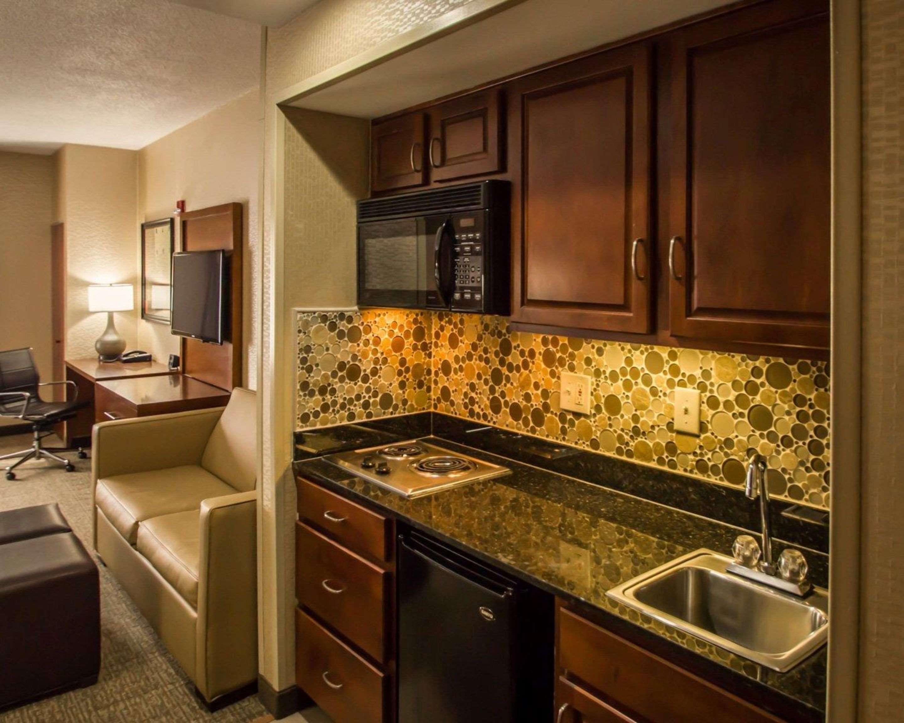 Quality Suites Nyc Gateway North Bergen Zewnętrze zdjęcie