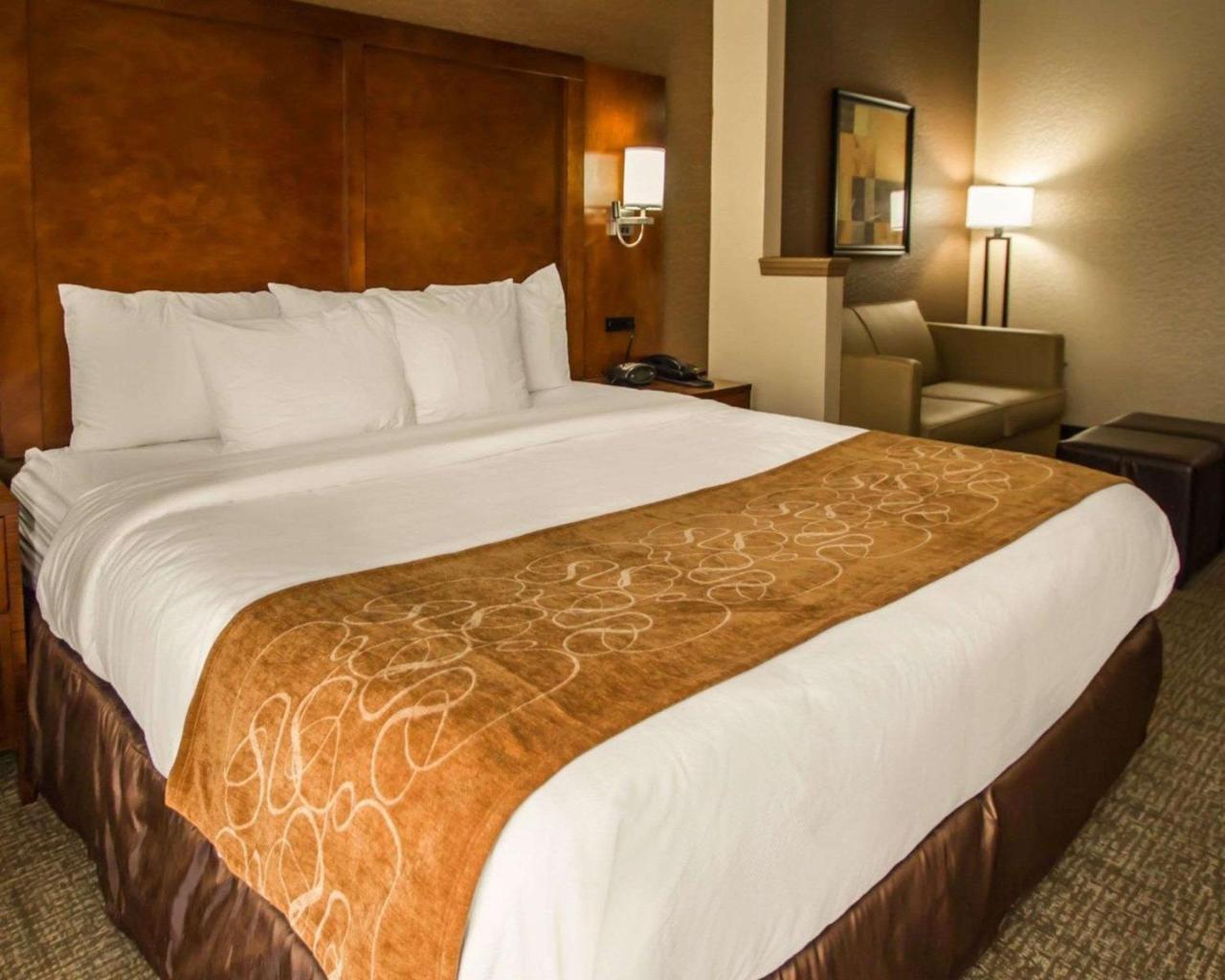 Quality Suites Nyc Gateway North Bergen Zewnętrze zdjęcie